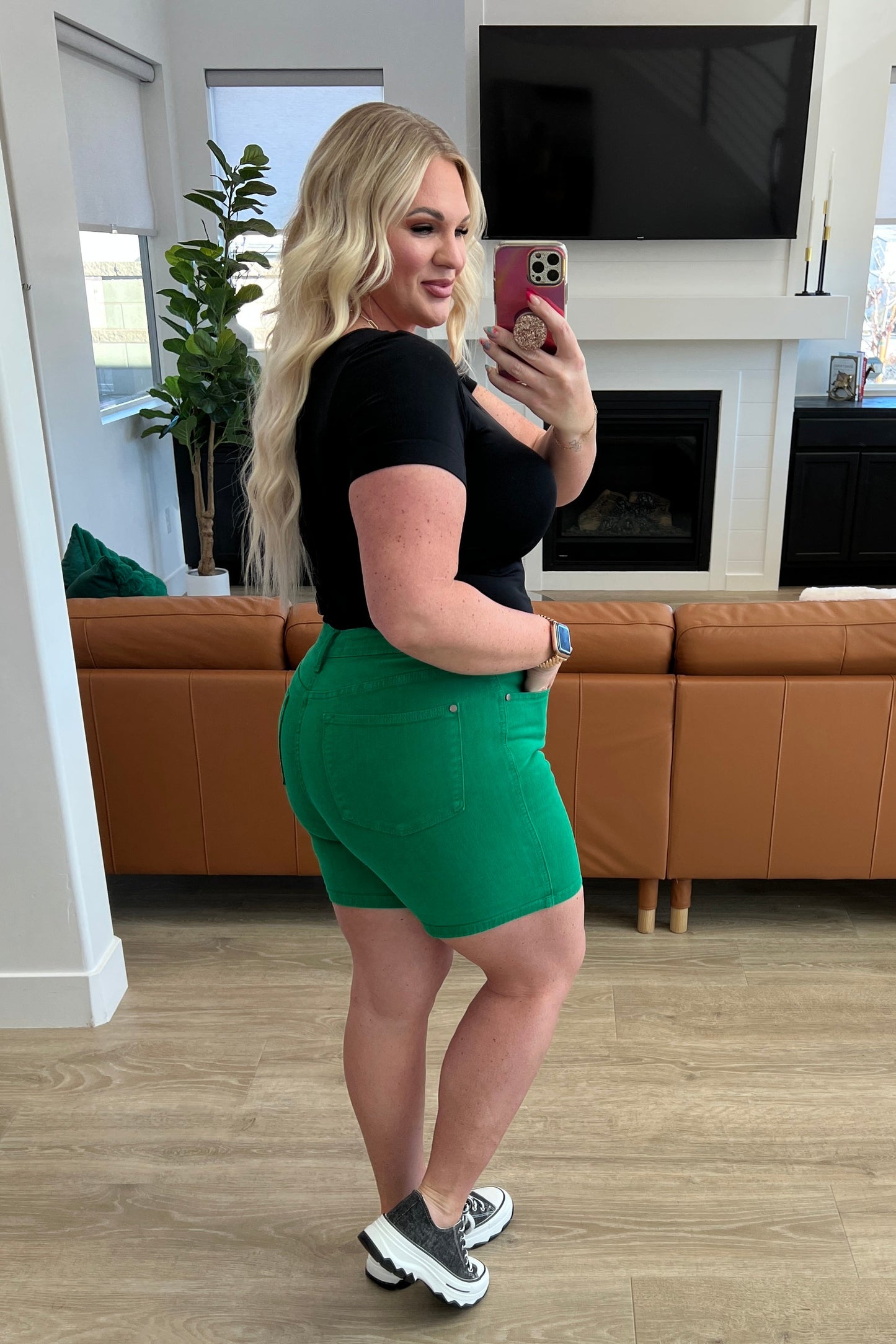 Jenna High Rise Control tummy Cuffed Shorts in Green
